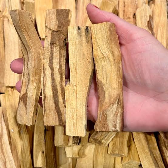 Palo Santo-500 gms (40-50pc) Palo Santo-500 gms (40-50pc)
